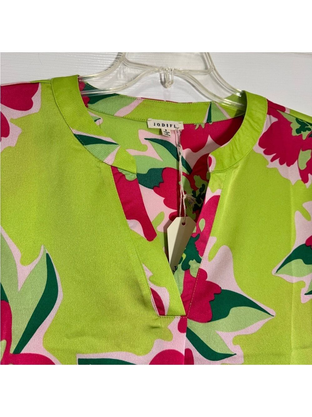 JODIFL Lime Green V Neck Tunic with Hot Pink Hibiscus Flowers size S NWT - Picture 9 of 11